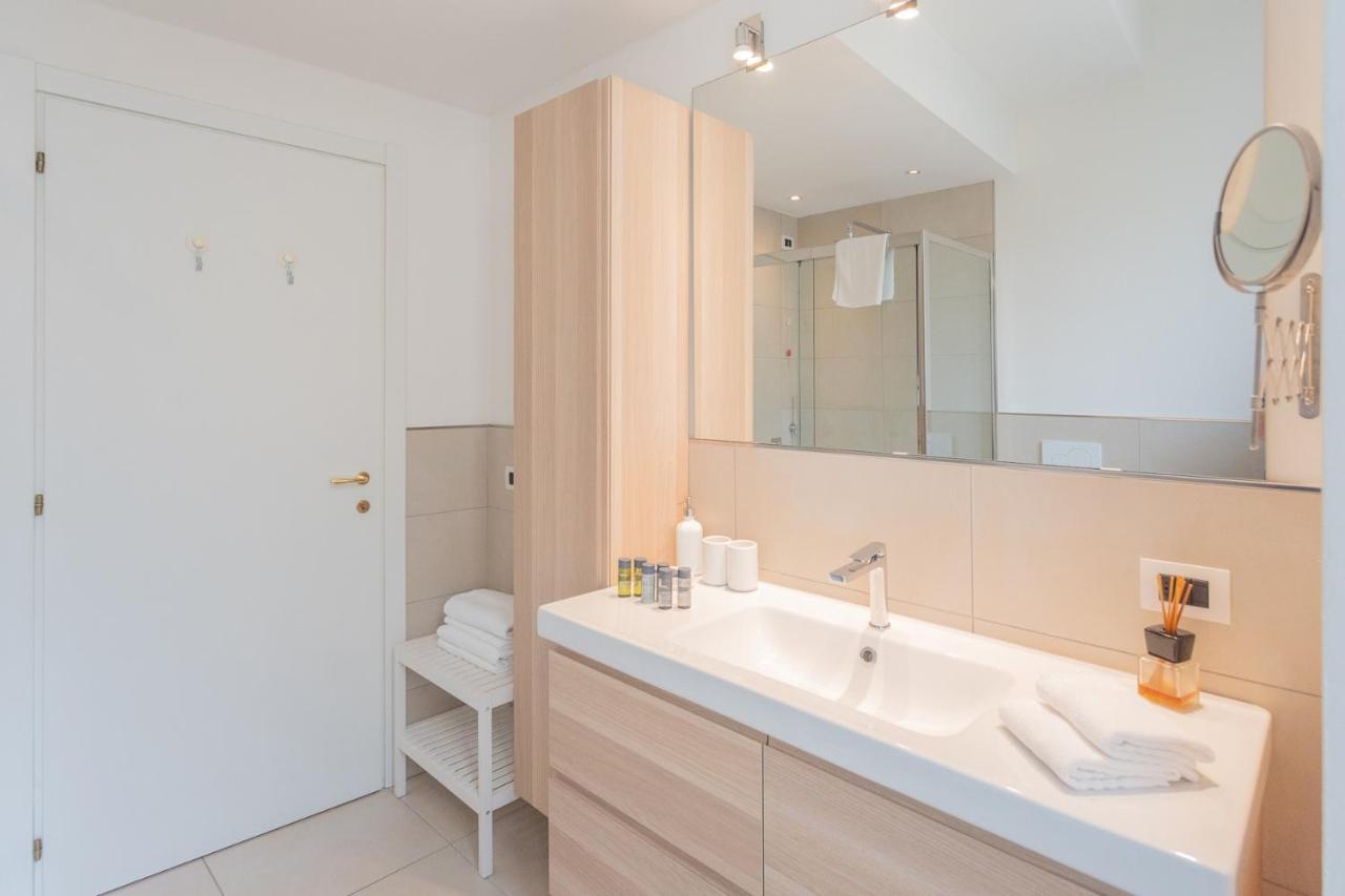 Wine Not Apartment In Como City Centre المظهر الخارجي الصورة